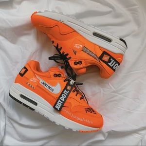 Nike Womens Air Max 1 LX ‘Just Do It’